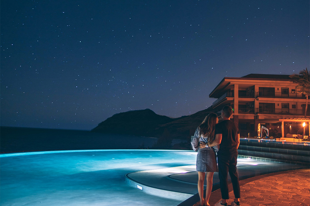 Защо хотелите с минерални басейни са идеалното място за романтично бягство - уединение