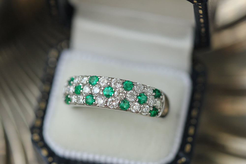 Какви сребърни пръстени най-често носят дамите - скъпоценни камъни